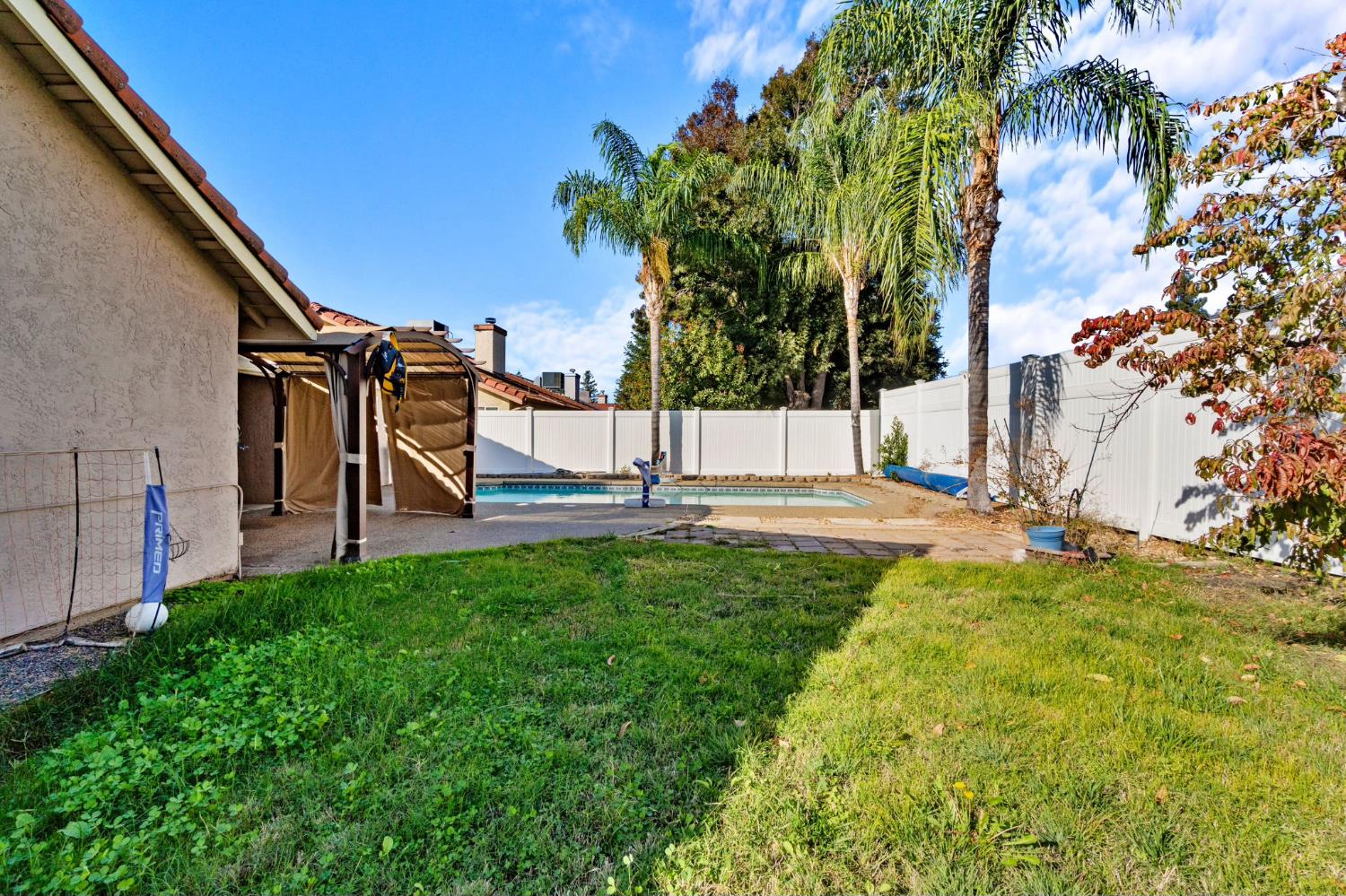 2505 Stuart Ave, Clovis, CA 93611