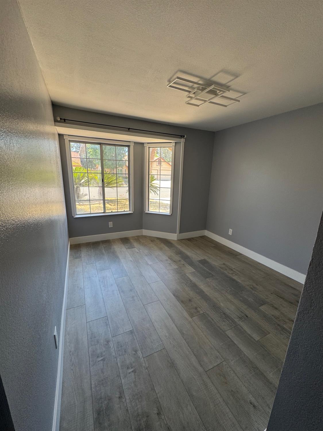 2505 Stuart Ave, Clovis, CA 93611