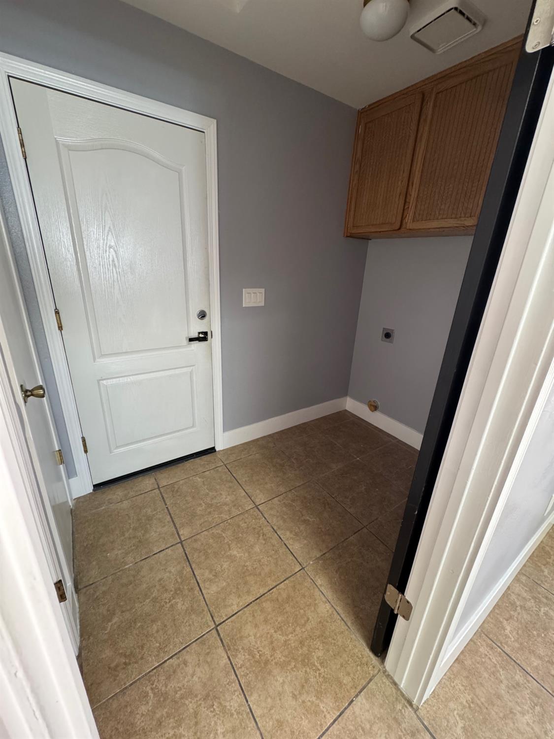 2505 Stuart Ave, Clovis, CA 93611