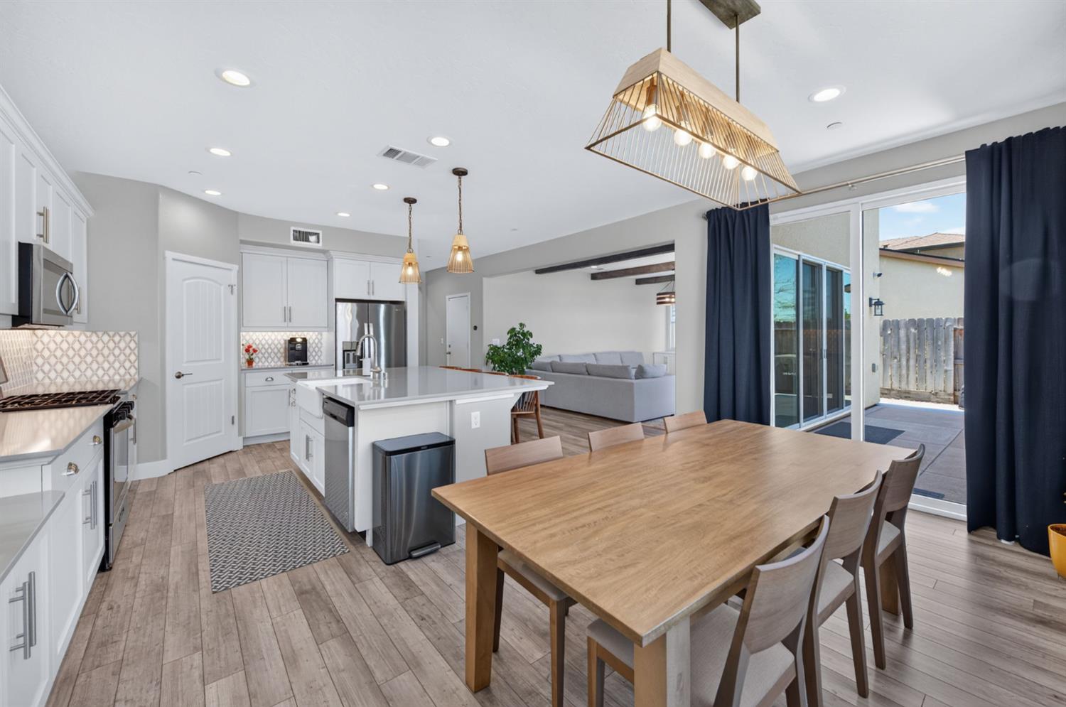 3853 Morris Ave, Clovis, CA 93619