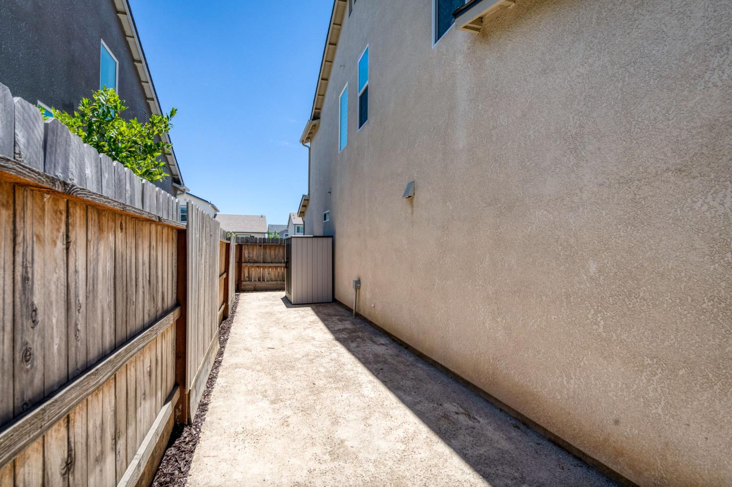 3853 Morris Ave, Clovis, CA 93619