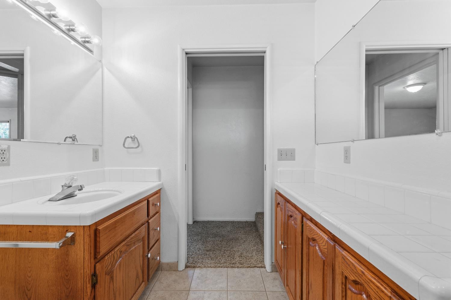 16528 14th Ave, Hanford, CA 93230