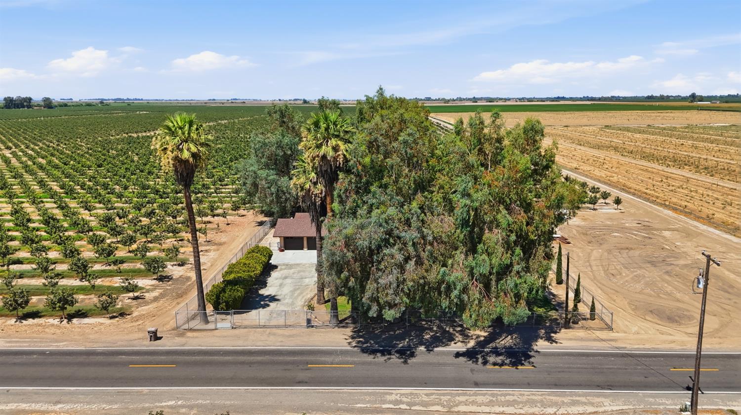 16528 14th Ave, Hanford, CA 93230