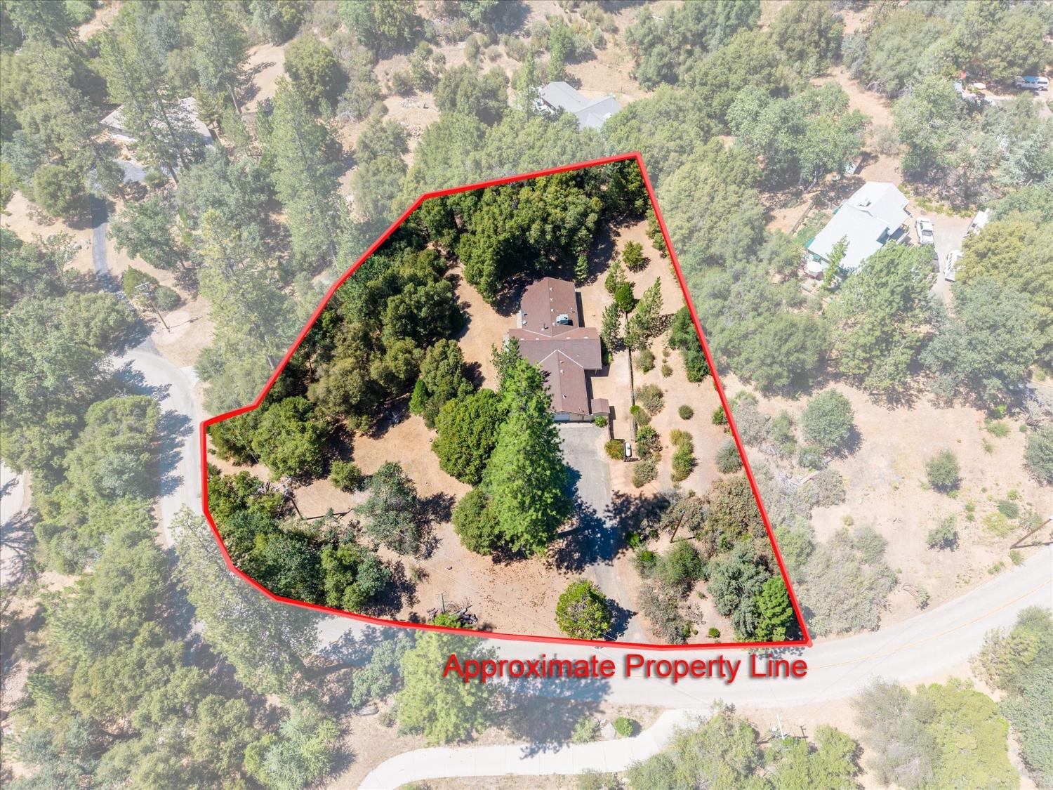 37912 China Creek Rd, Oakhurst, CA 93644