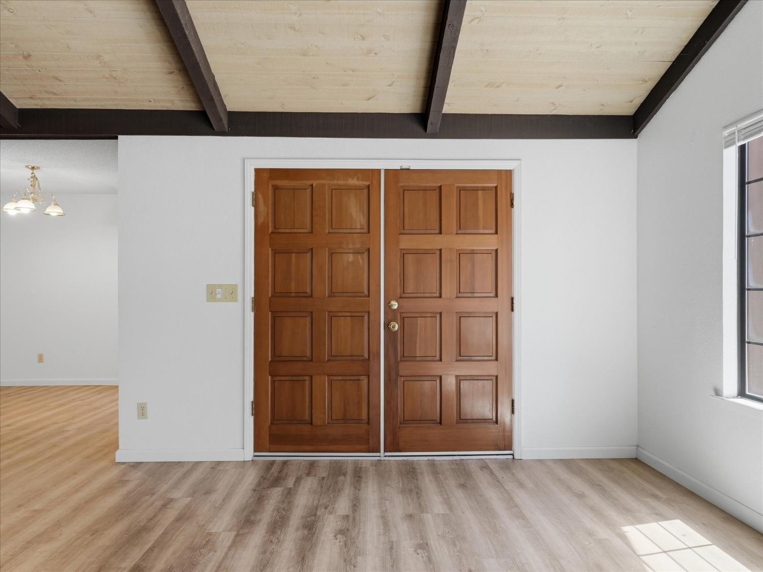37912 China Creek Rd, Oakhurst, CA 93644