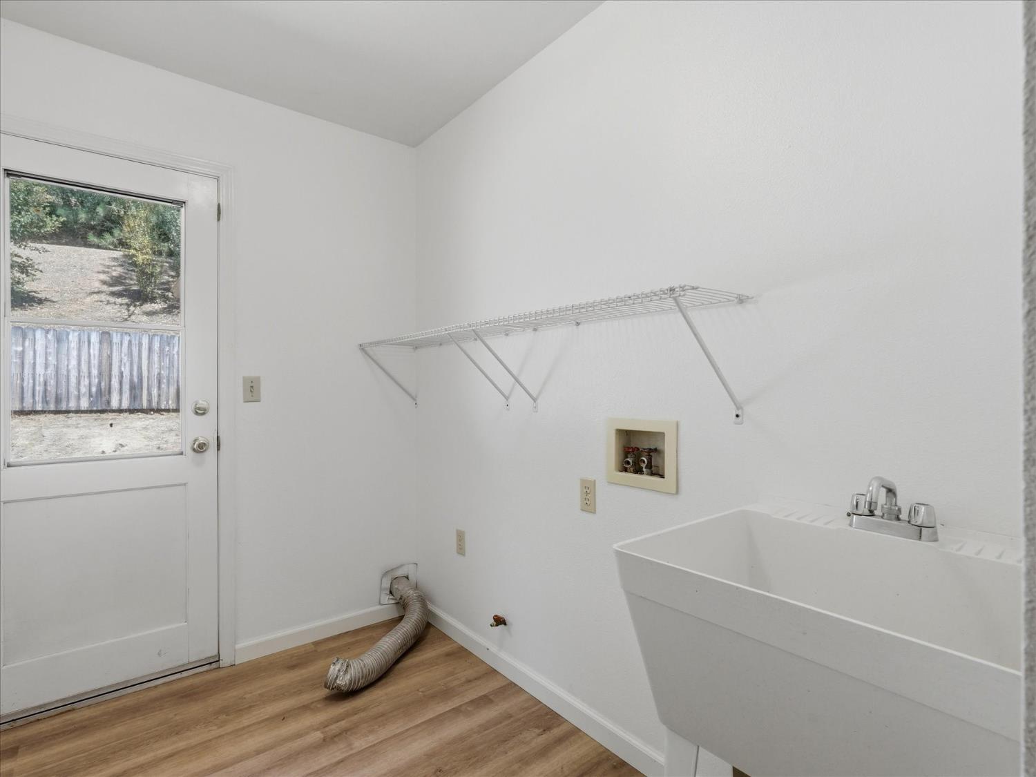 37912 China Creek Rd, Oakhurst, CA 93644