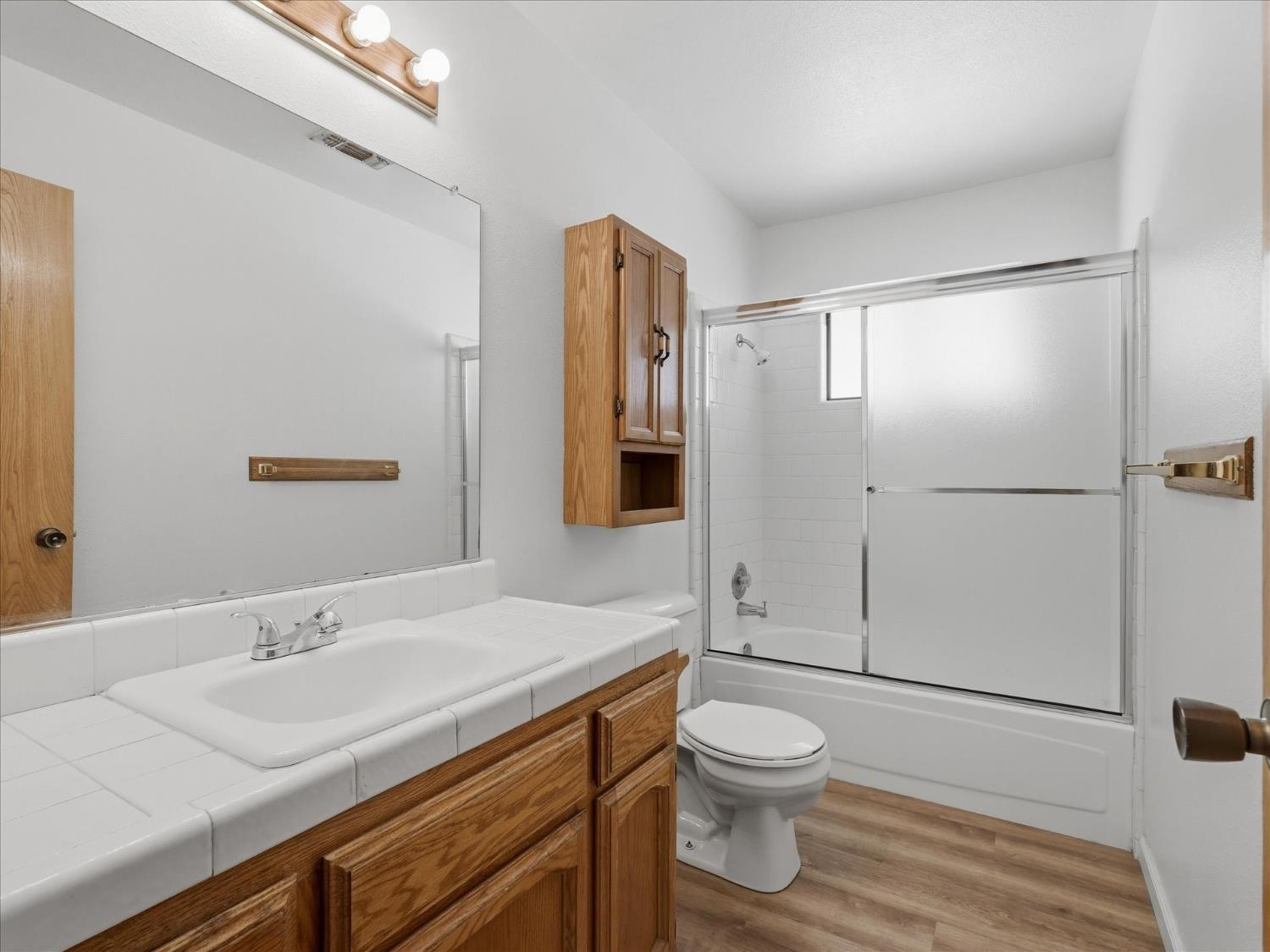 37912 China Creek Rd, Oakhurst, CA 93644