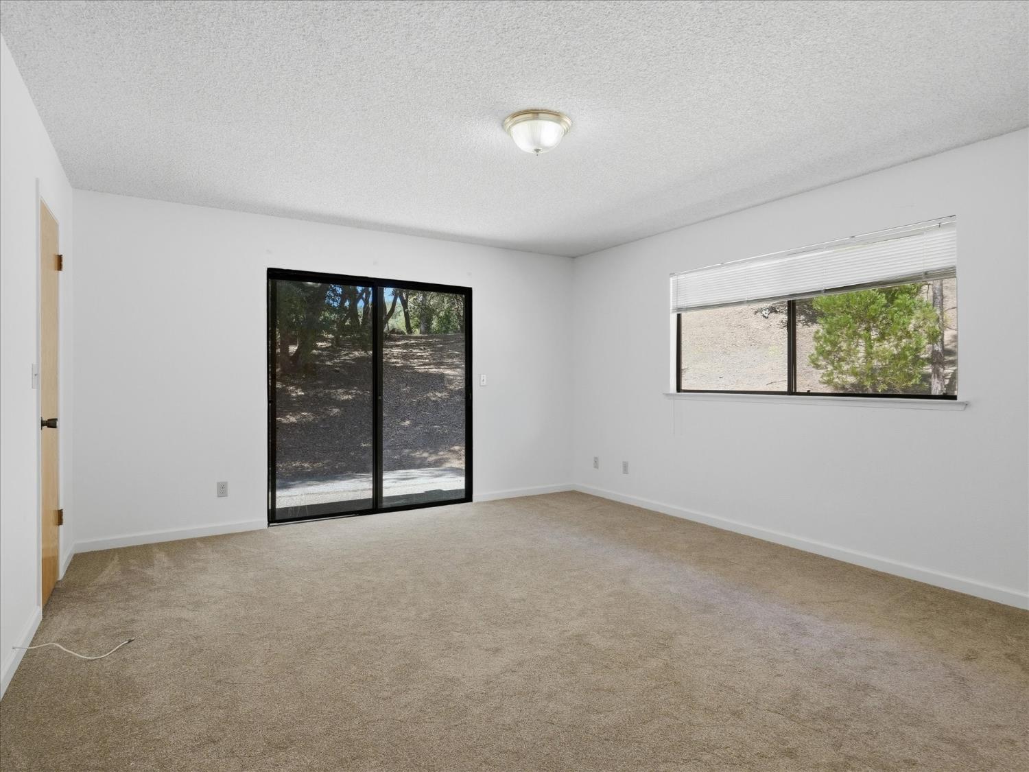 37912 China Creek Rd, Oakhurst, CA 93644