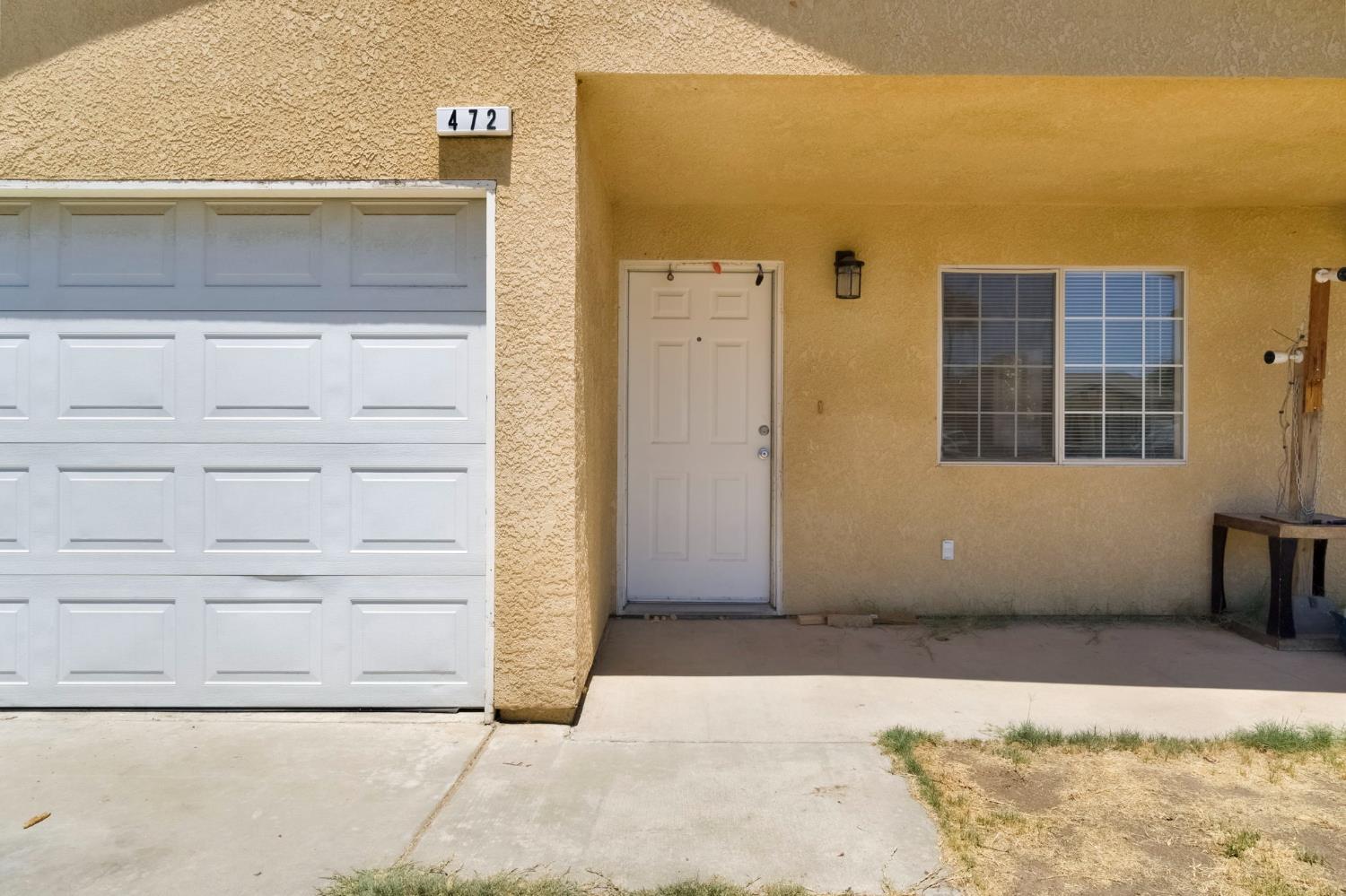 472 W Spruce Ave, Pinedale, CA 93650