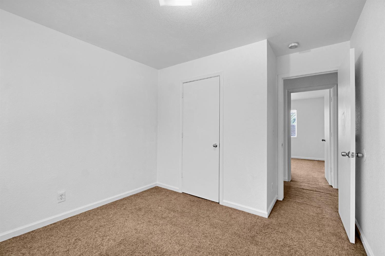 472 W Spruce Ave, Pinedale, CA 93650