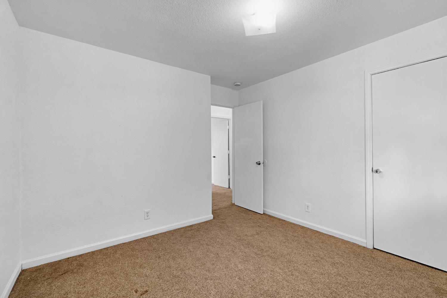 472 W Spruce Ave, Pinedale, CA 93650
