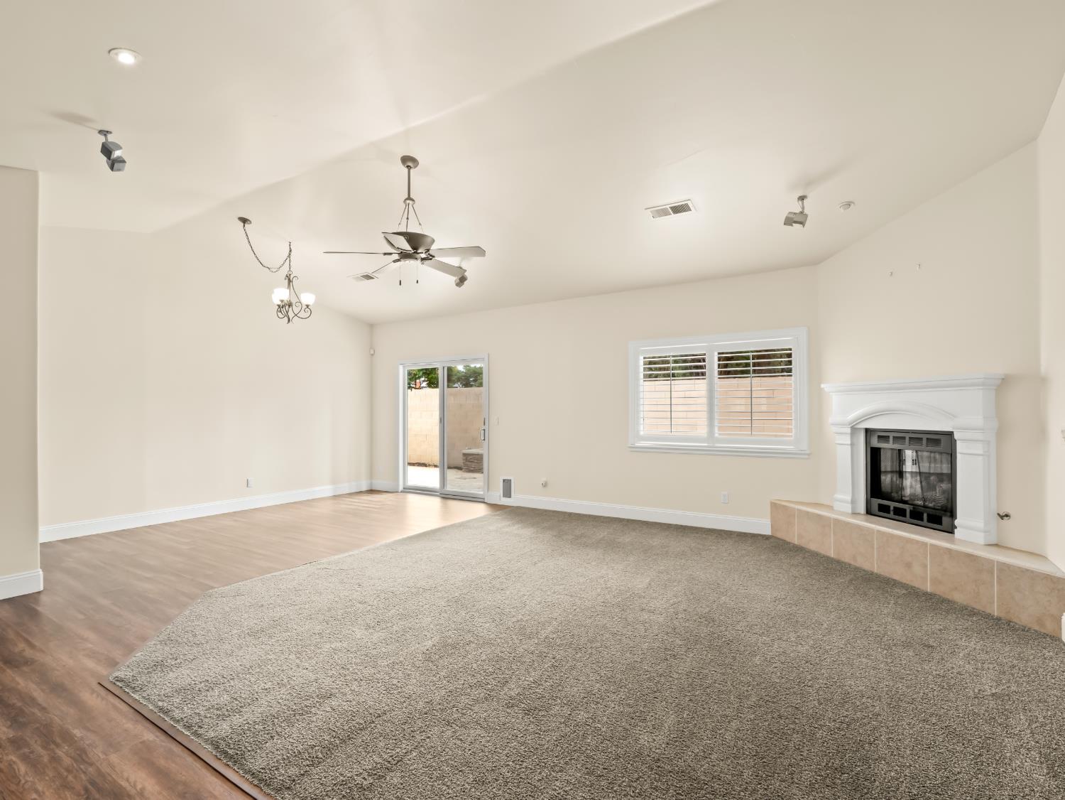 6458 N Warren Ave, Fresno, CA 93711
