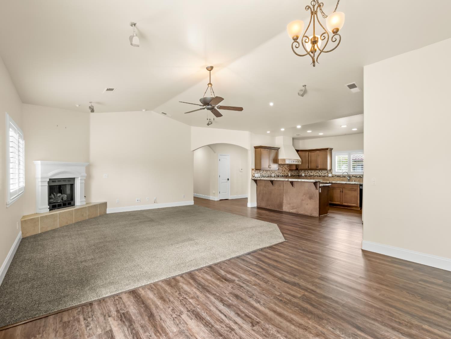 6458 N Warren Ave, Fresno, CA 93711