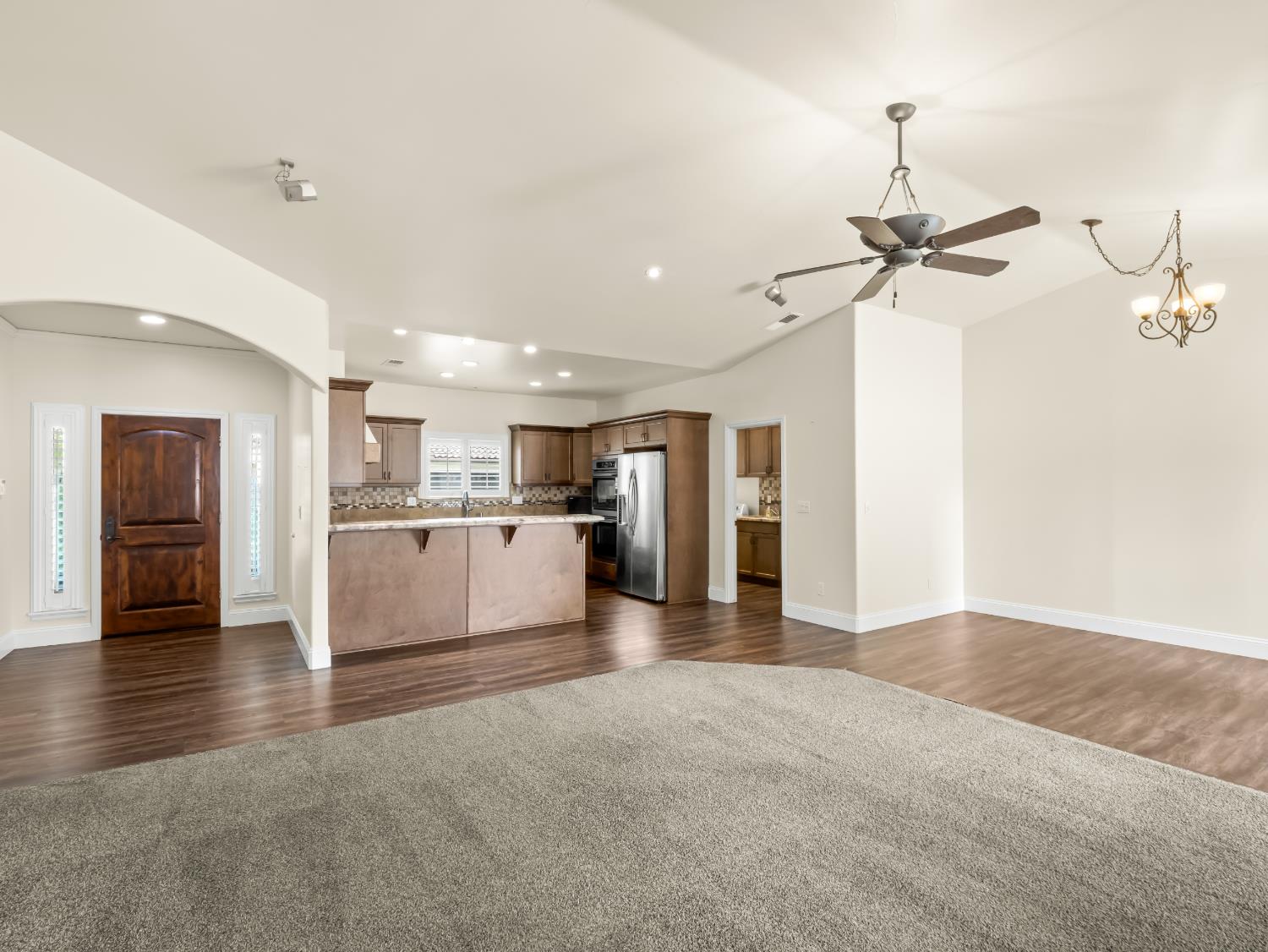 6458 N Warren Ave, Fresno, CA 93711