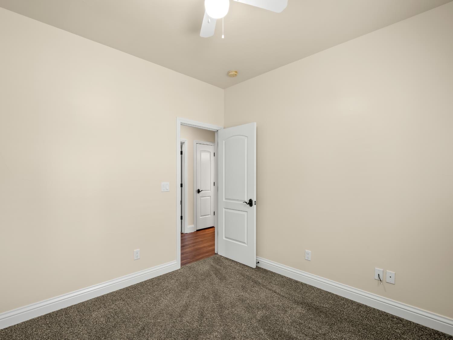 6458 N Warren Ave, Fresno, CA 93711