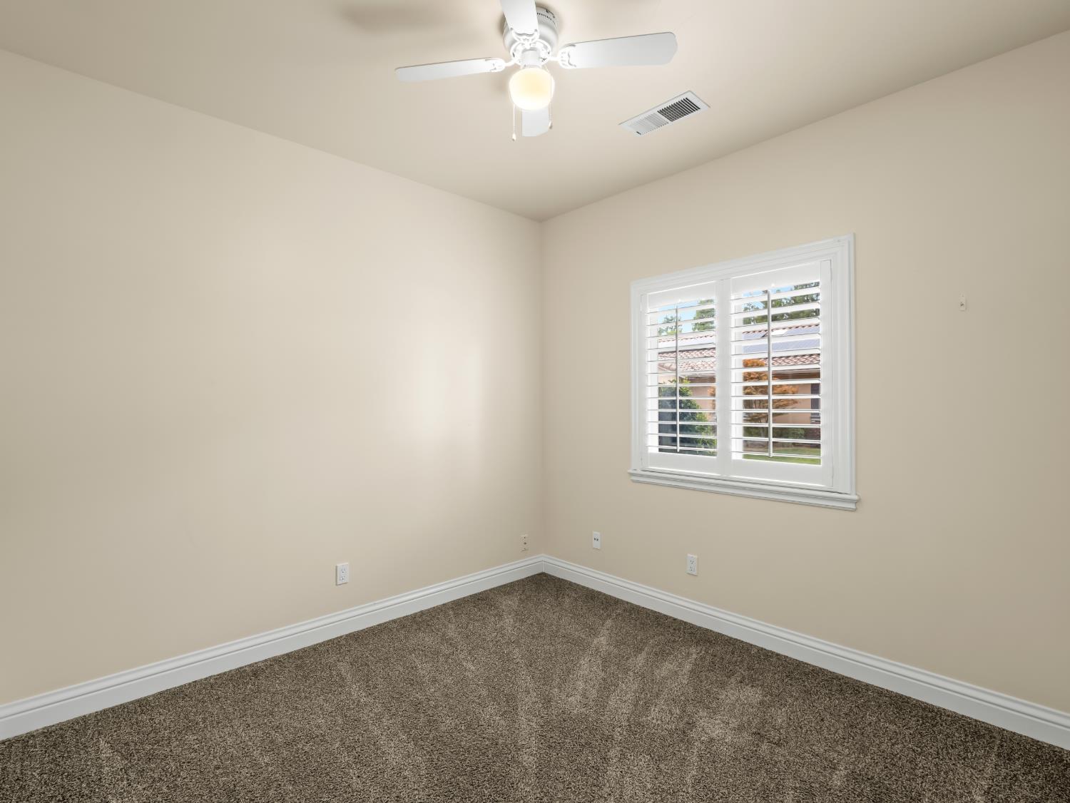 6458 N Warren Ave, Fresno, CA 93711