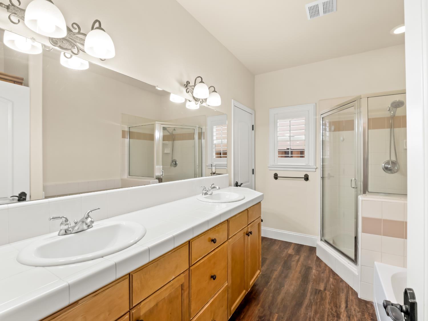 6458 N Warren Ave, Fresno, CA 93711