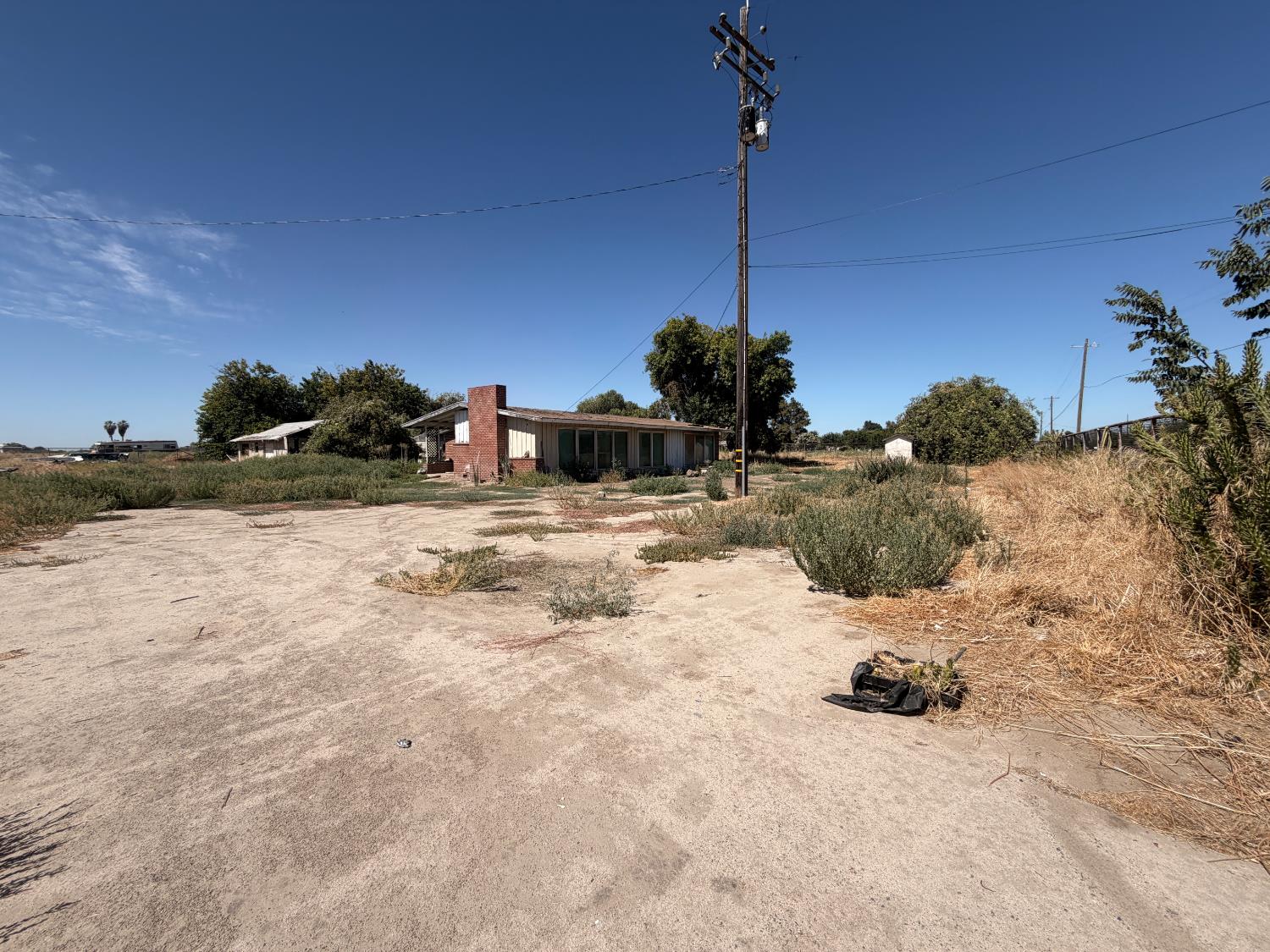 17577 Iona Ave, Lemoore, CA 93245