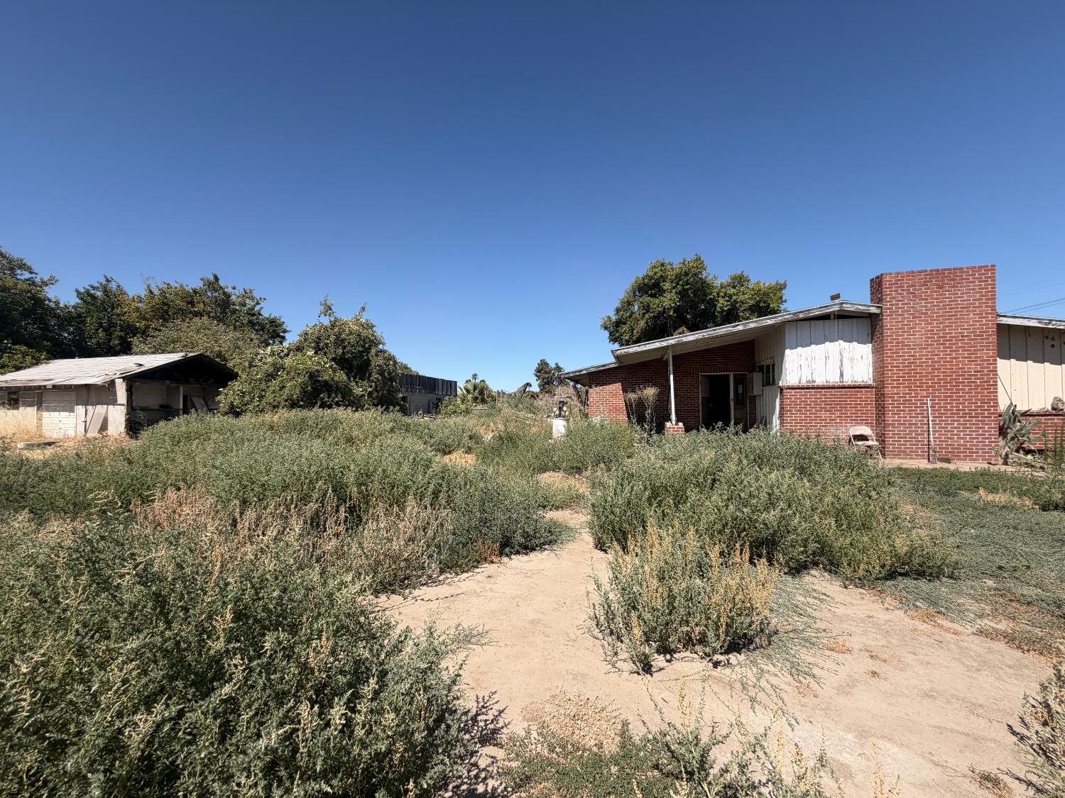 17577 Iona Ave, Lemoore, CA 93245