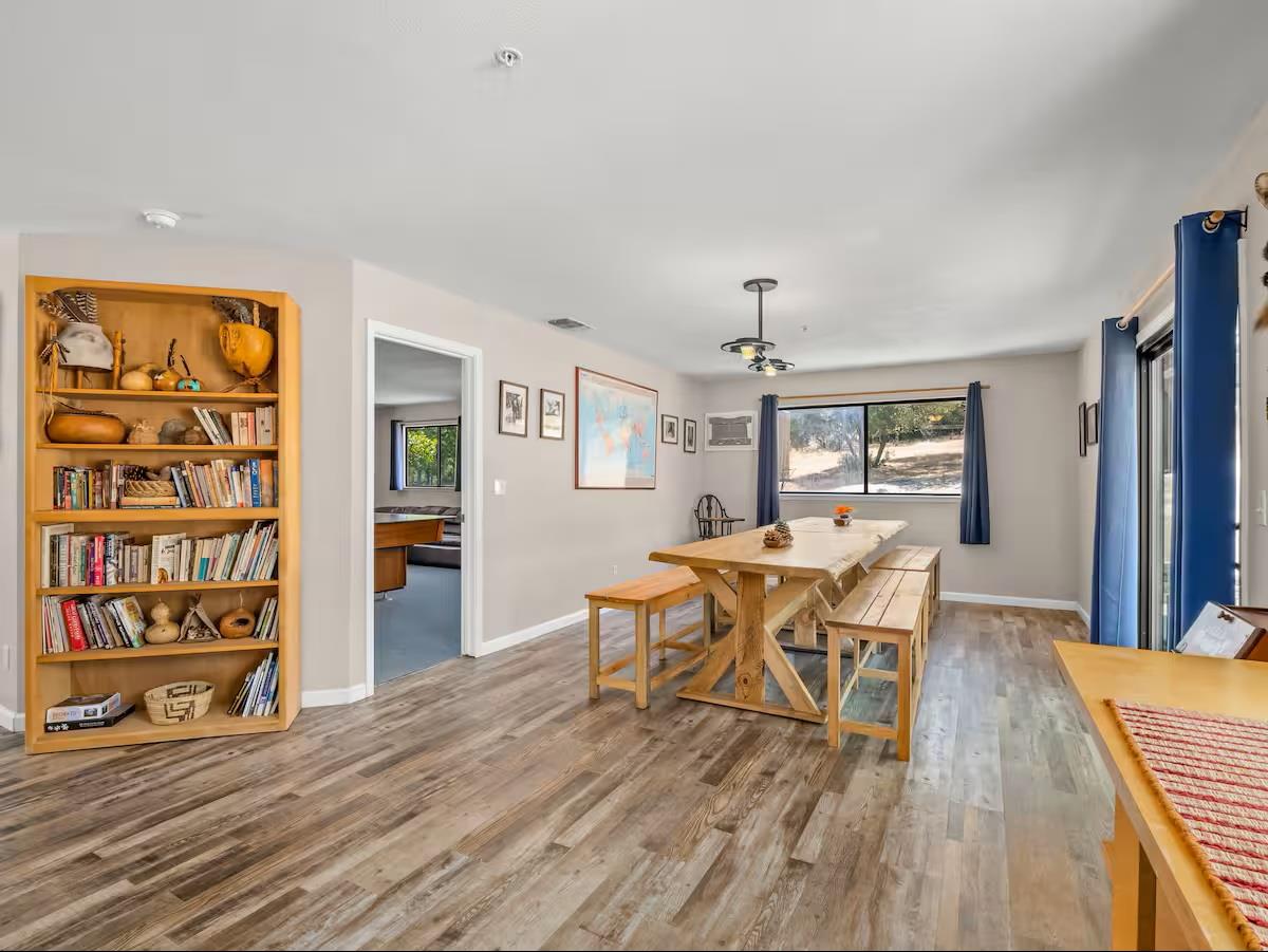 42339 Lulang Ln, Ahwahnee, CA 93601