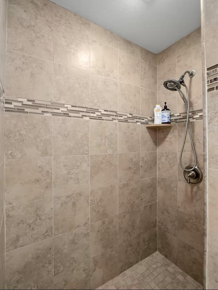 42339 Lulang Ln, Ahwahnee, CA 93601