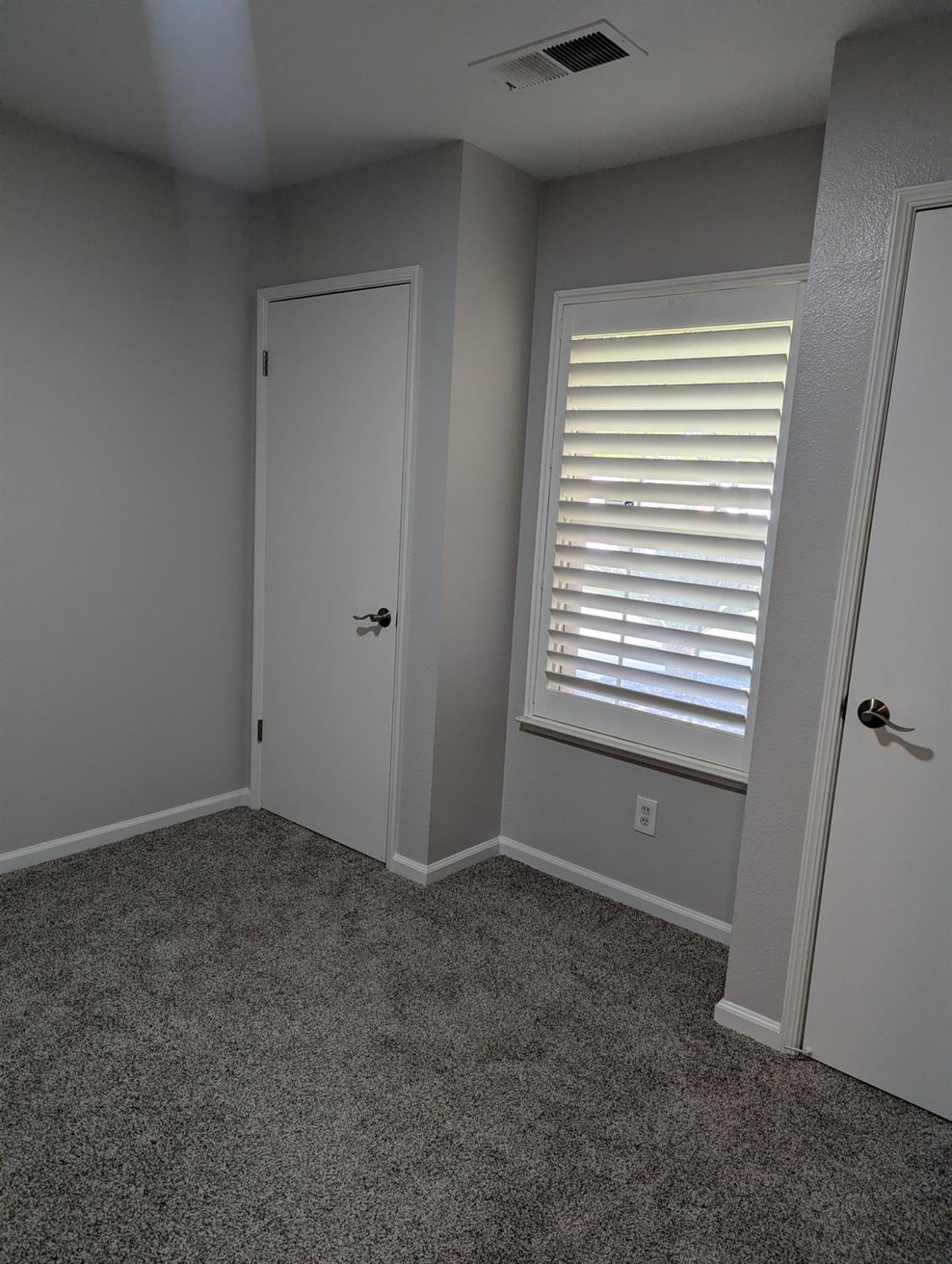 999 Harrison Ave, Sanger, CA 93657