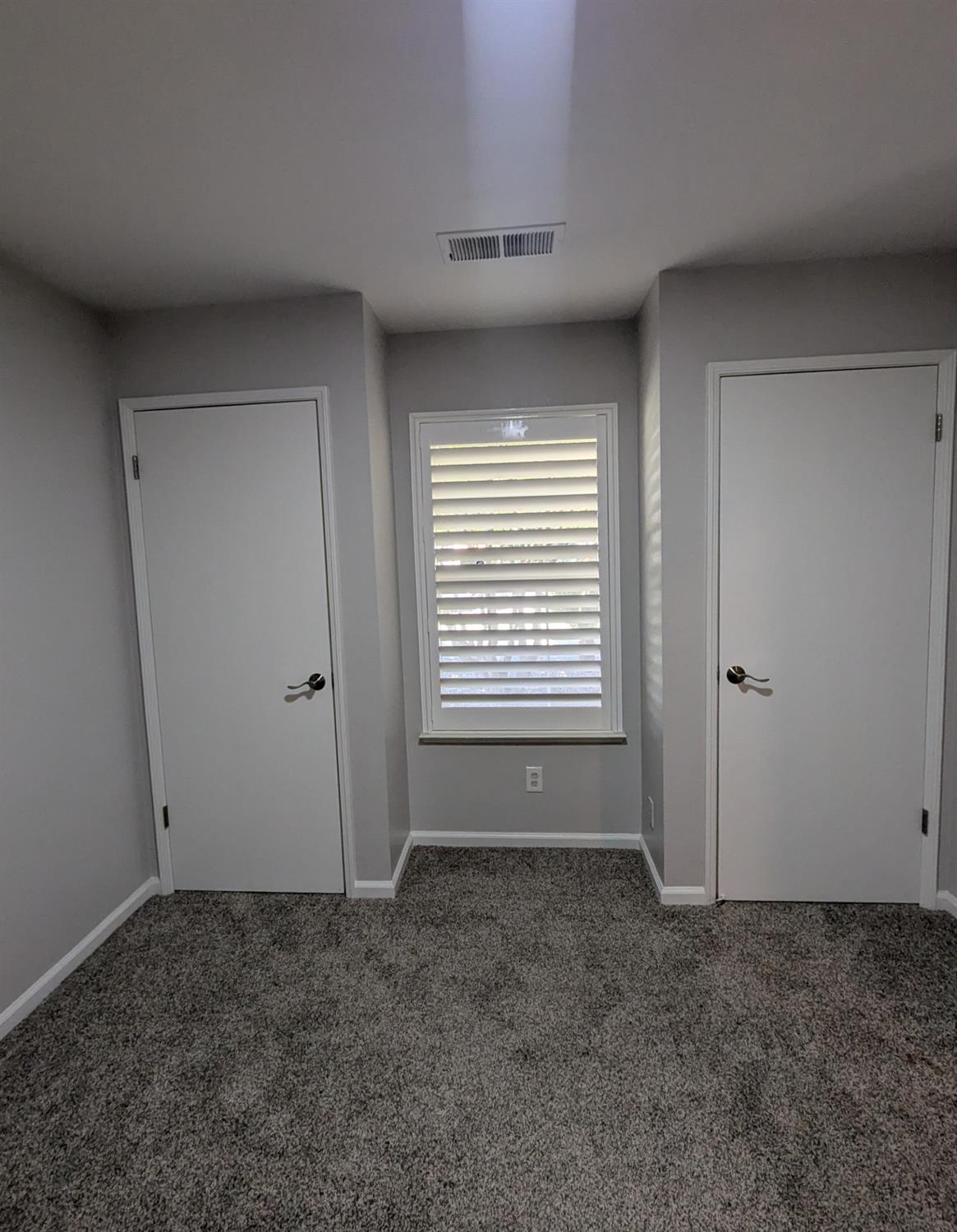 999 Harrison Ave, Sanger, CA 93657