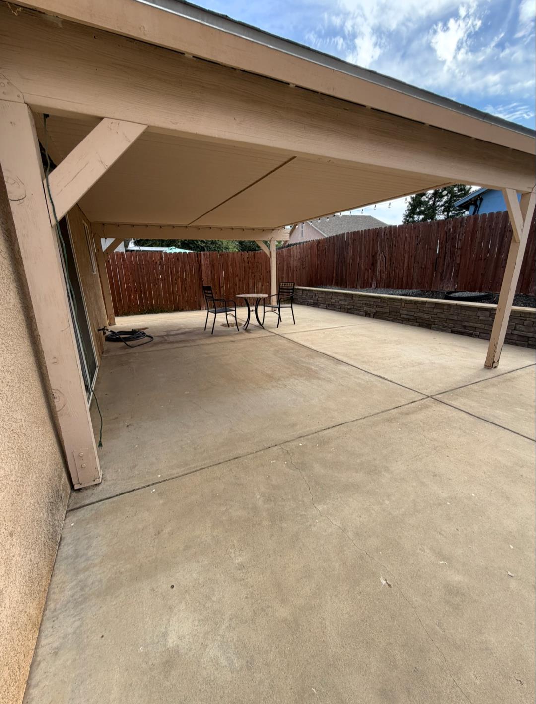 999 Harrison Ave, Sanger, CA 93657
