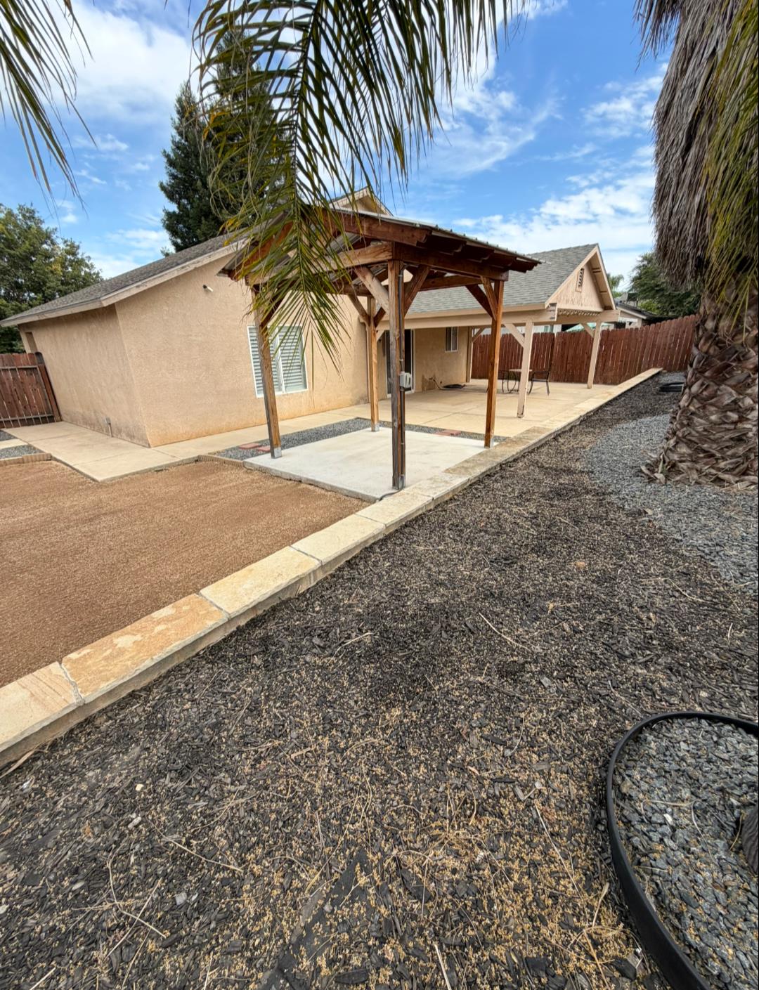 999 Harrison Ave, Sanger, CA 93657