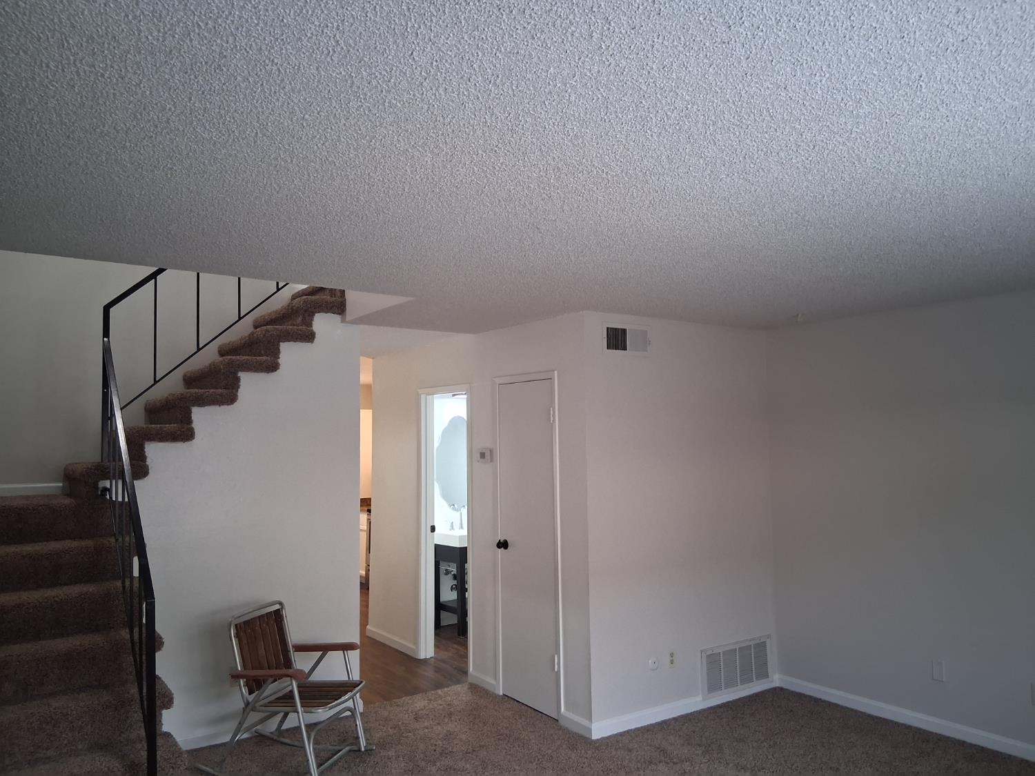 4136 N Thesta St #9, Fresno, CA 93726