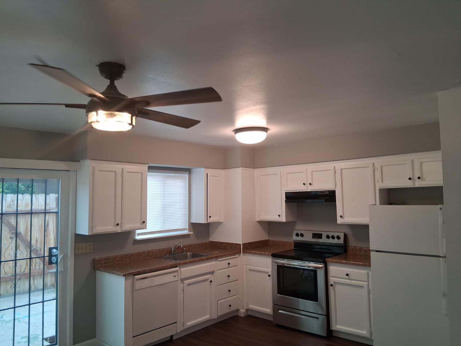 4136 N Thesta St #9, Fresno, CA 93726