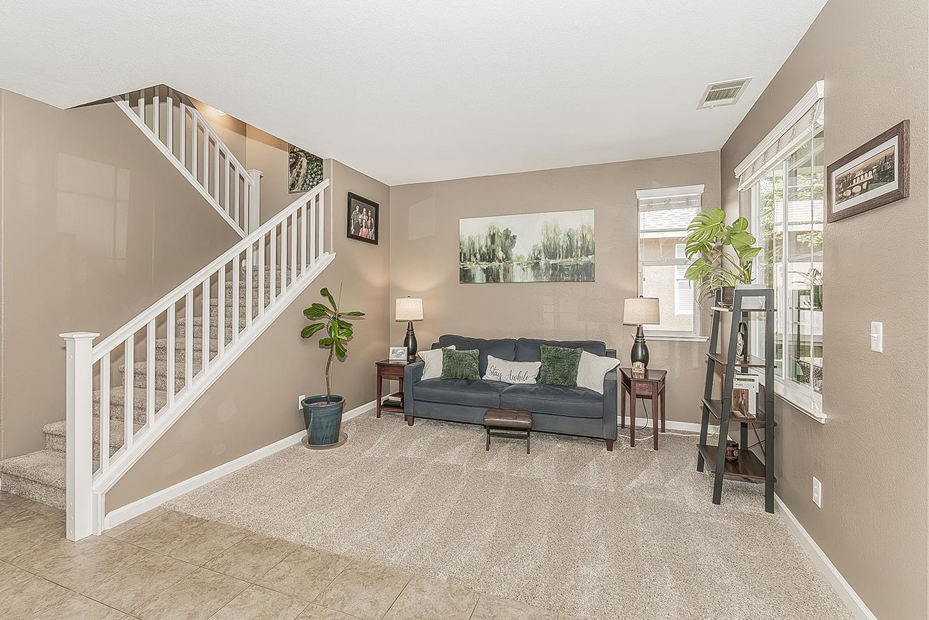 626 E Sierra Ave, Reedley, CA 93654