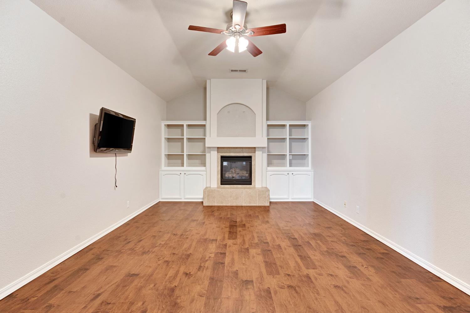 16900 Monreal Rd, Madera, CA 93636