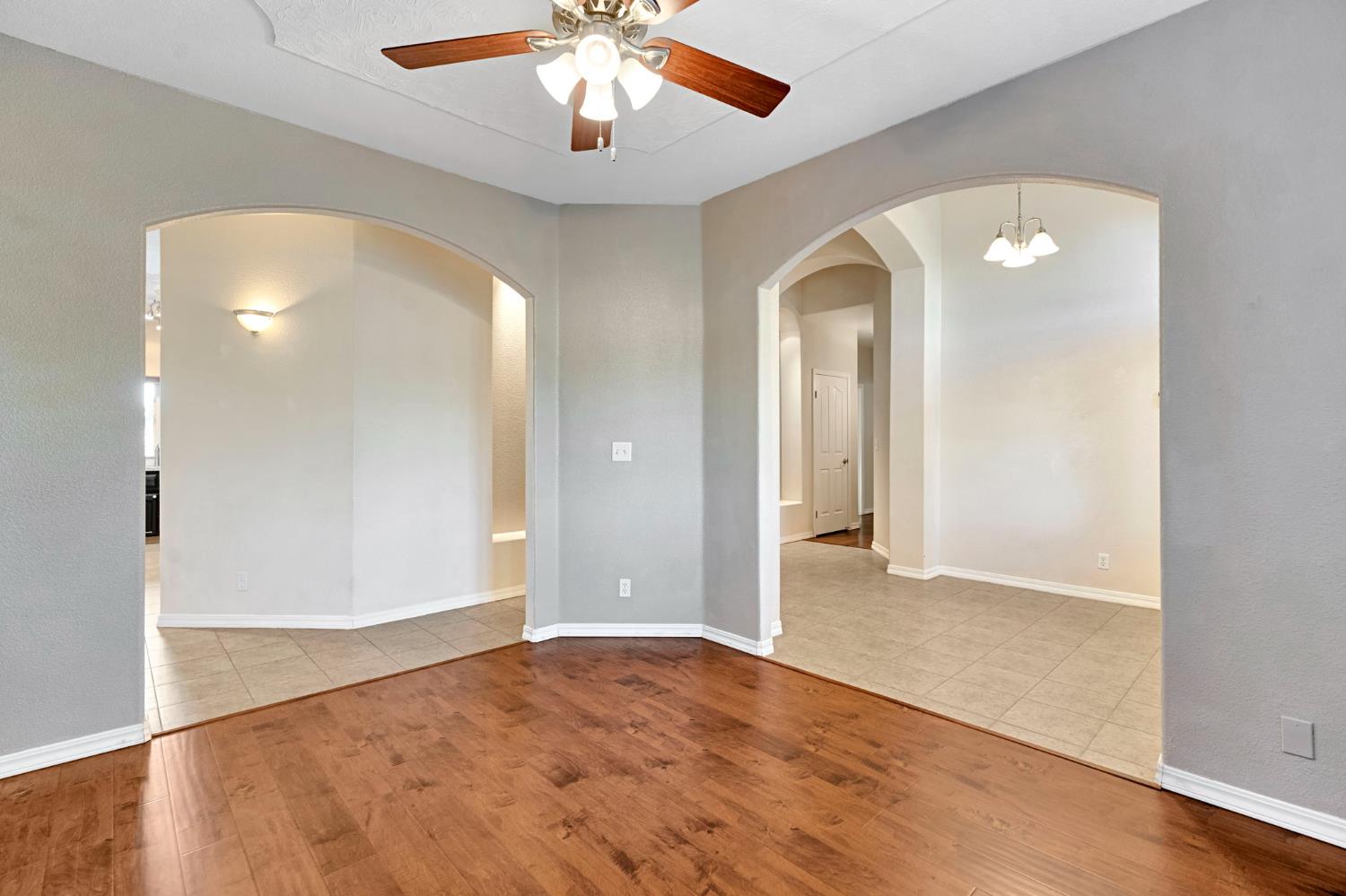 16900 Monreal Rd, Madera, CA 93636
