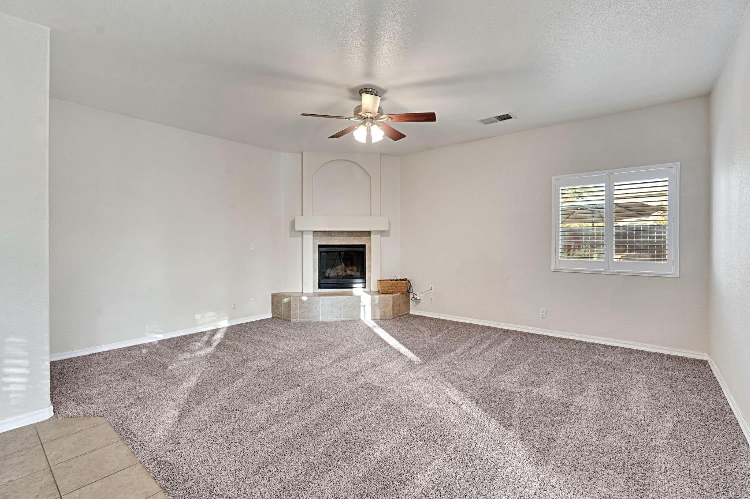 16900 Monreal Rd, Madera, CA 93636