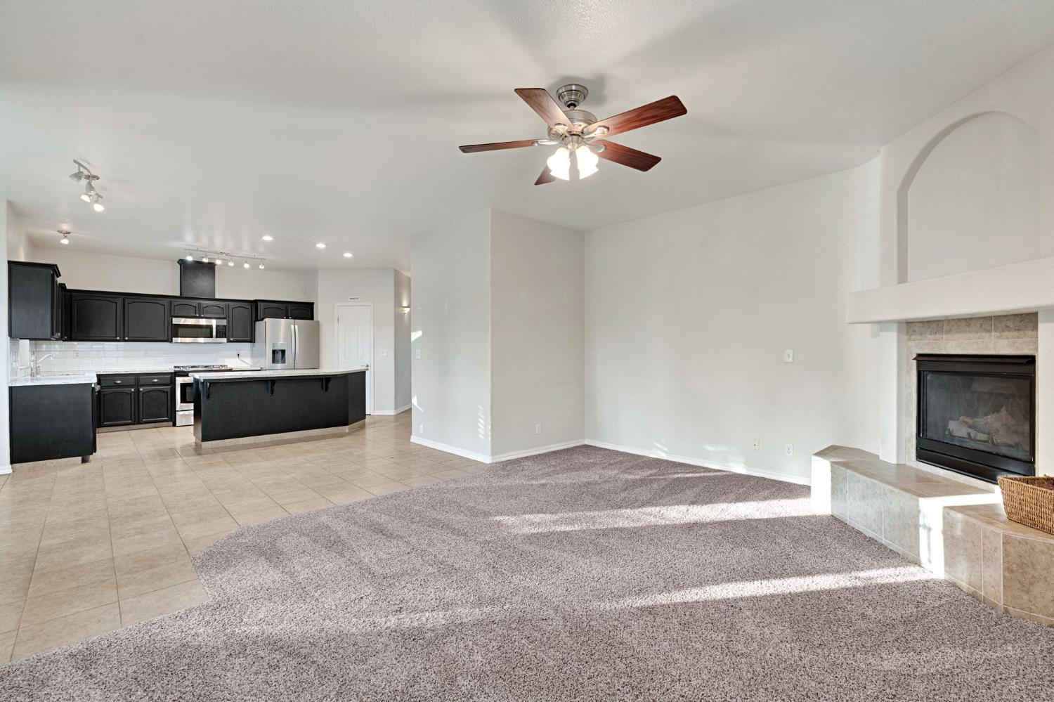 16900 Monreal Rd, Madera, CA 93636