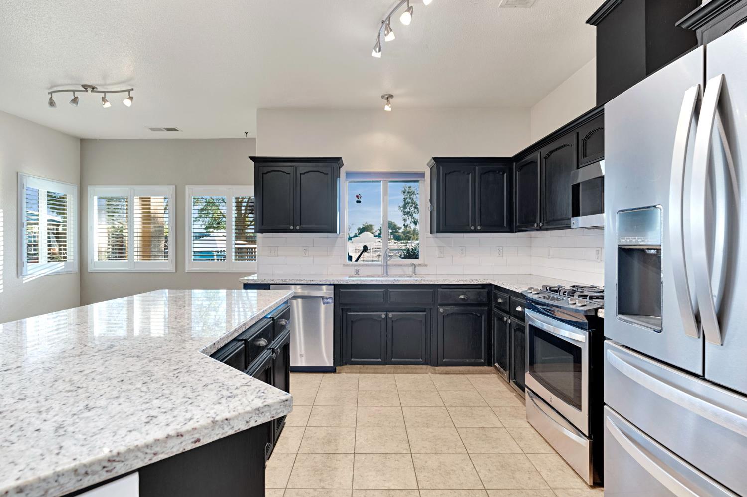 16900 Monreal Rd, Madera, CA 93636