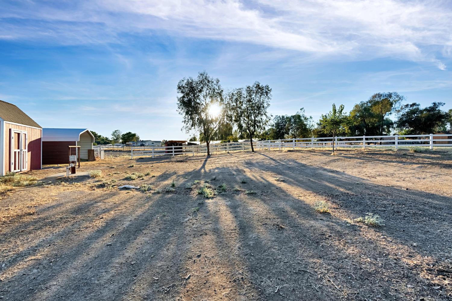 16900 Monreal Rd, Madera, CA 93636