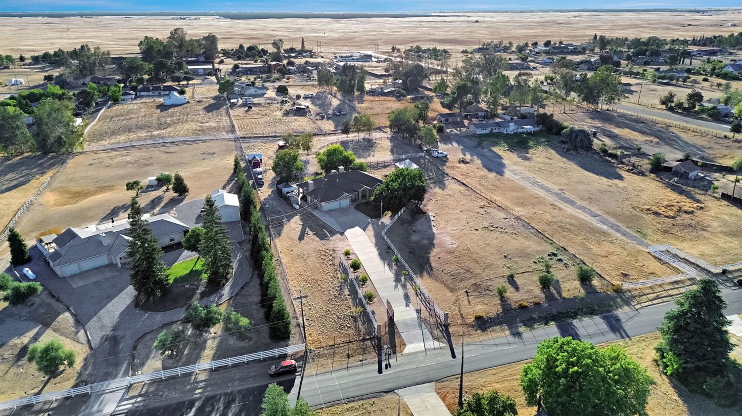 16900 Monreal Rd, Madera, CA 93636