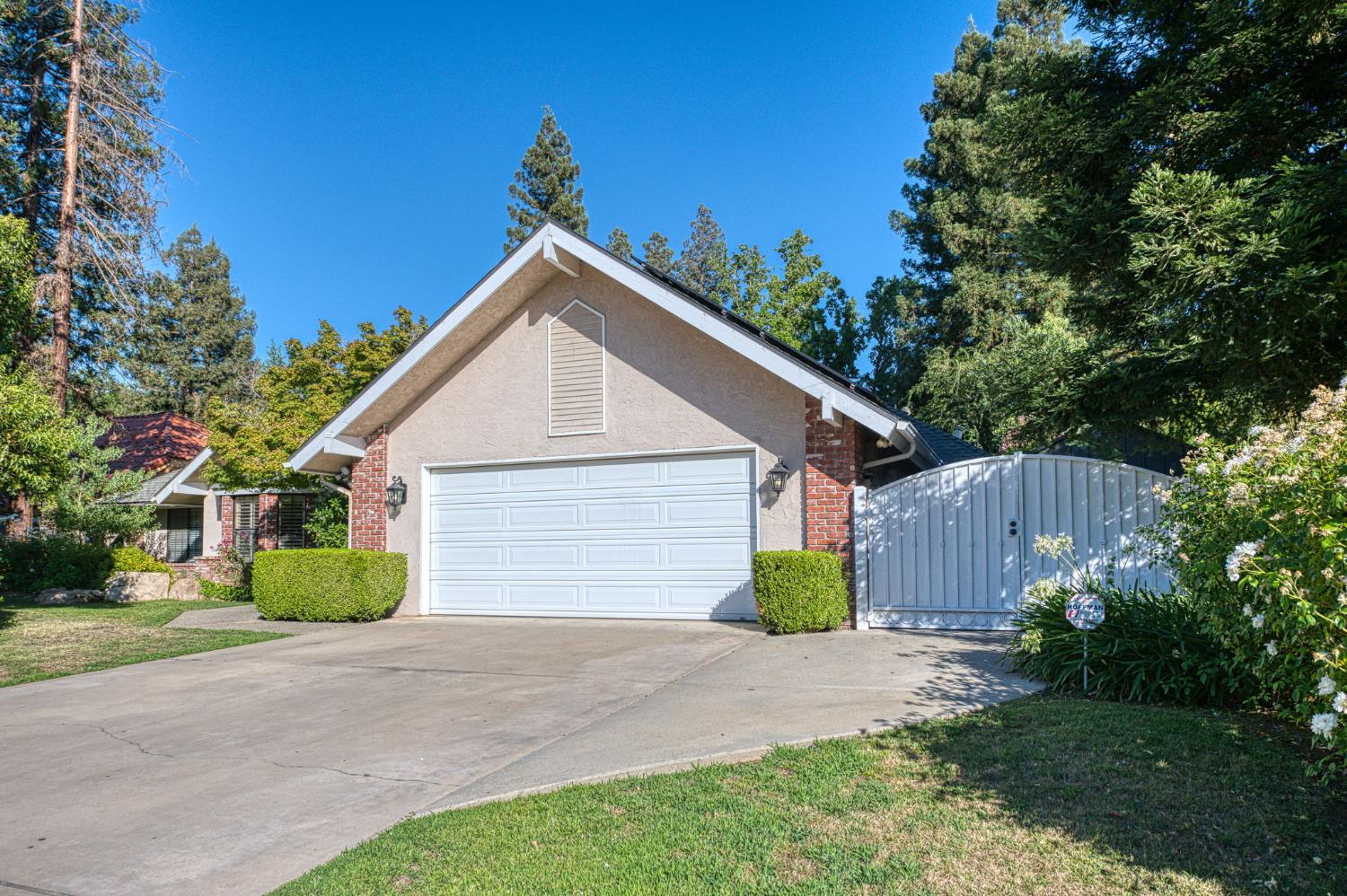 8740 N Fuller Ave, Fresno, CA 93720