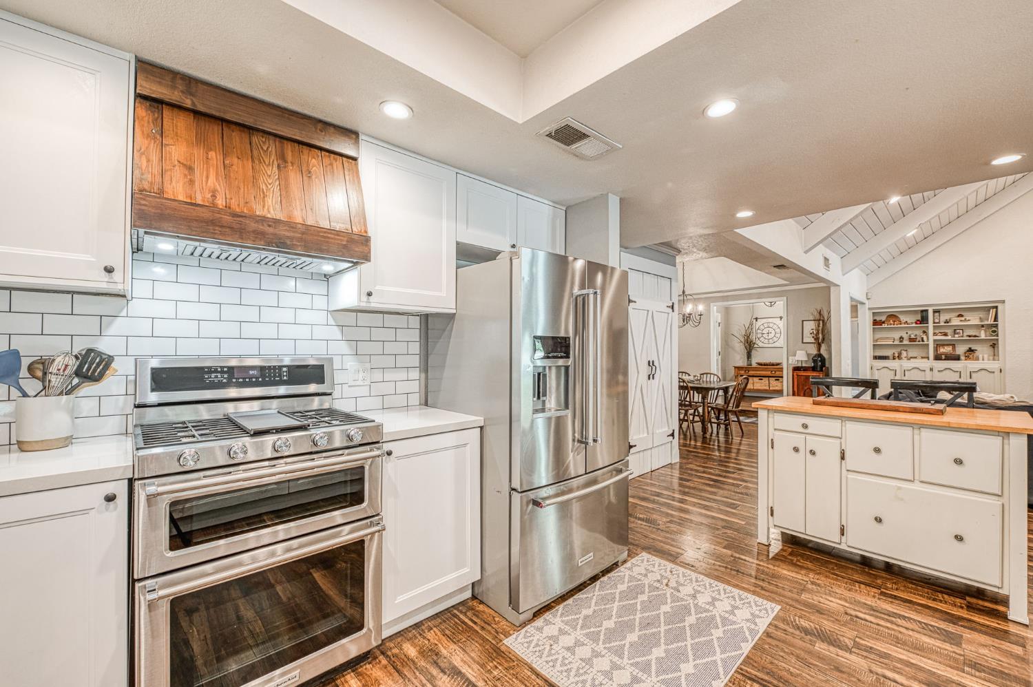 8740 N Fuller Ave, Fresno, CA 93720