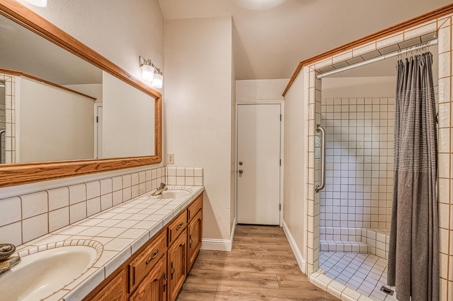 8740 N Fuller Ave, Fresno, CA 93720