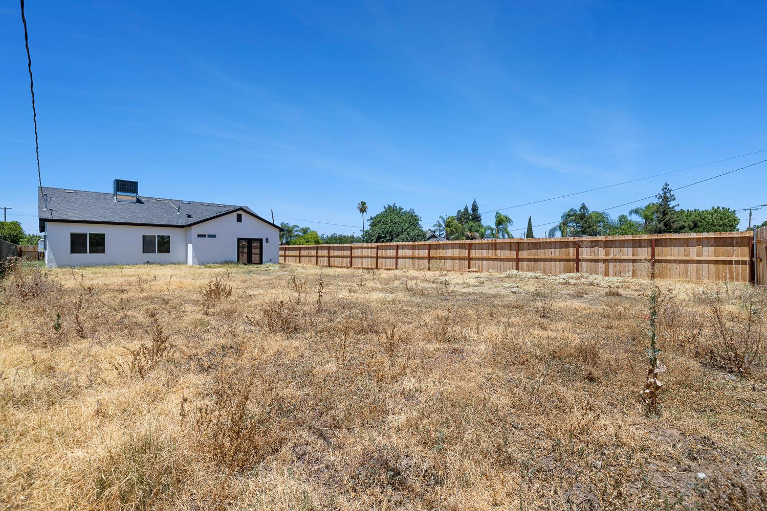 502 9Th St, Orange Cove, CA 93646