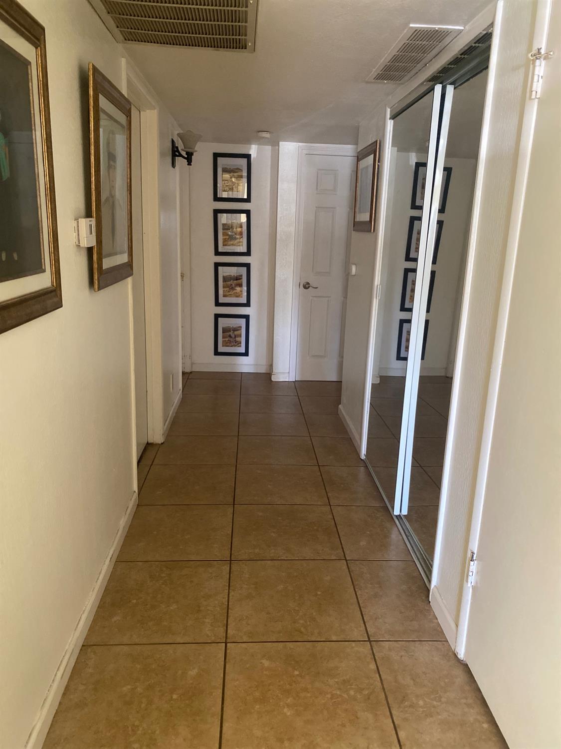 1294 E Portals, Fresno, CA 93710
