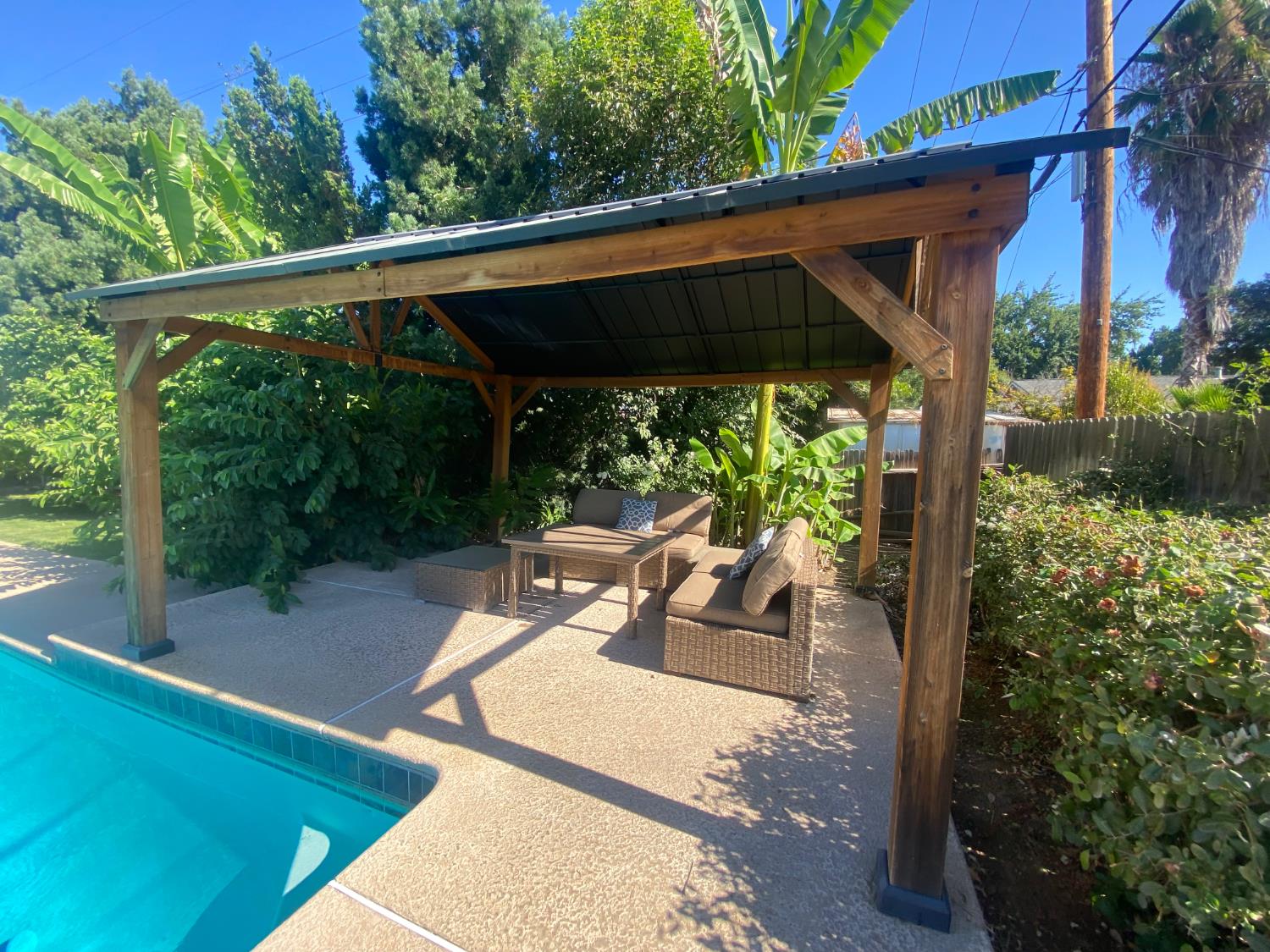 1294 E Portals, Fresno, CA 93710