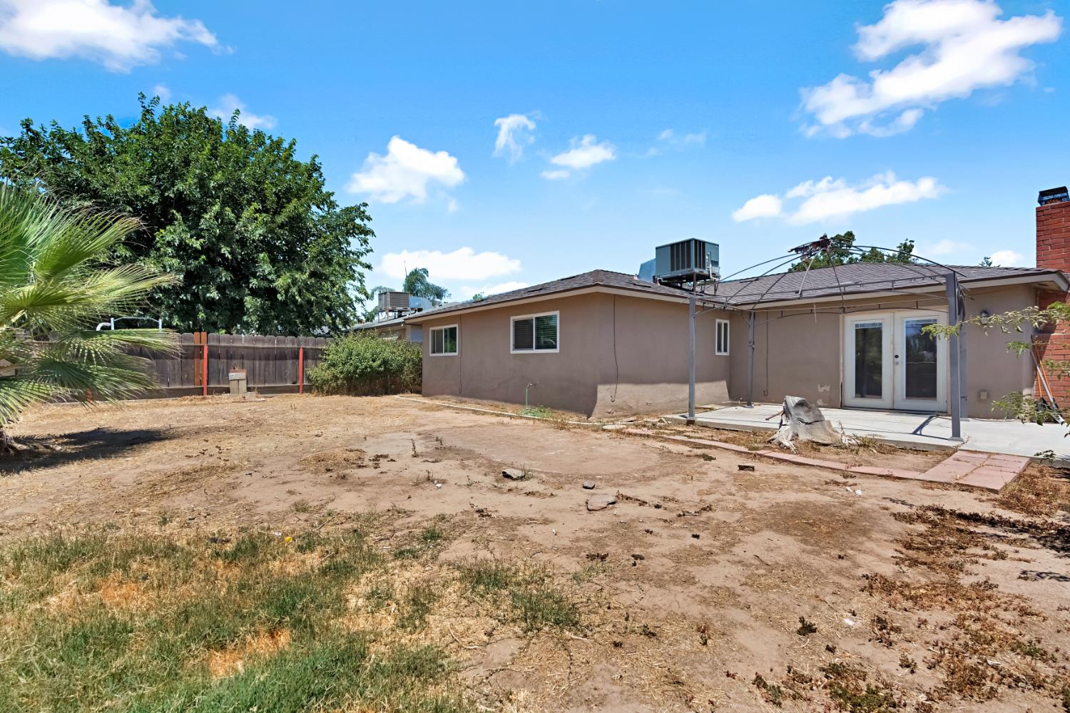 4259 N Charles Ave, Fresno, CA 93722