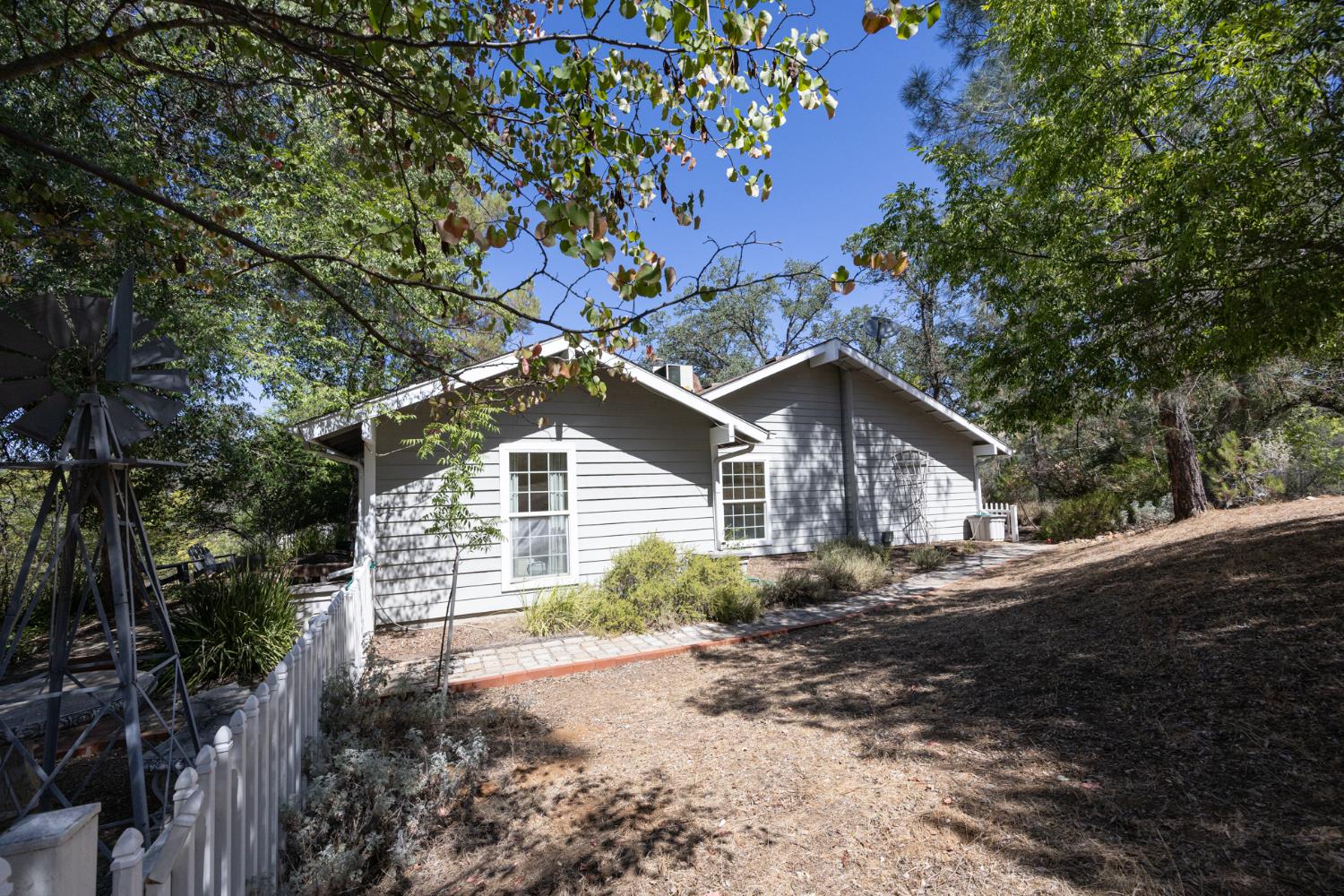 30770 Revis Rd, Coarsegold, CA 93614