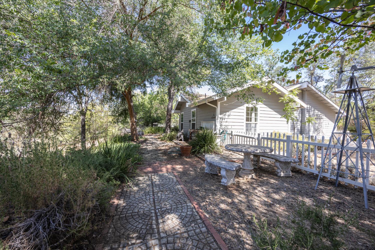 30770 Revis Rd, Coarsegold, CA 93614