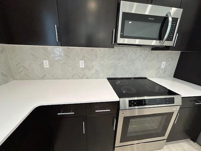 2914 E Veleta Dr, Fresno, CA 93730