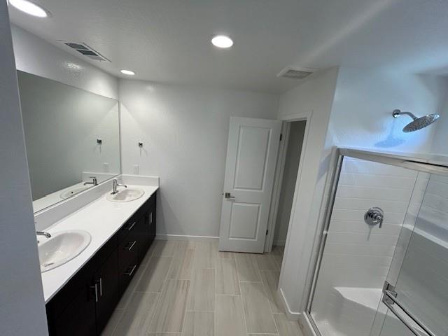 2914 E Veleta Dr, Fresno, CA 93730